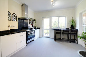 Photo 21- click for photo gallery